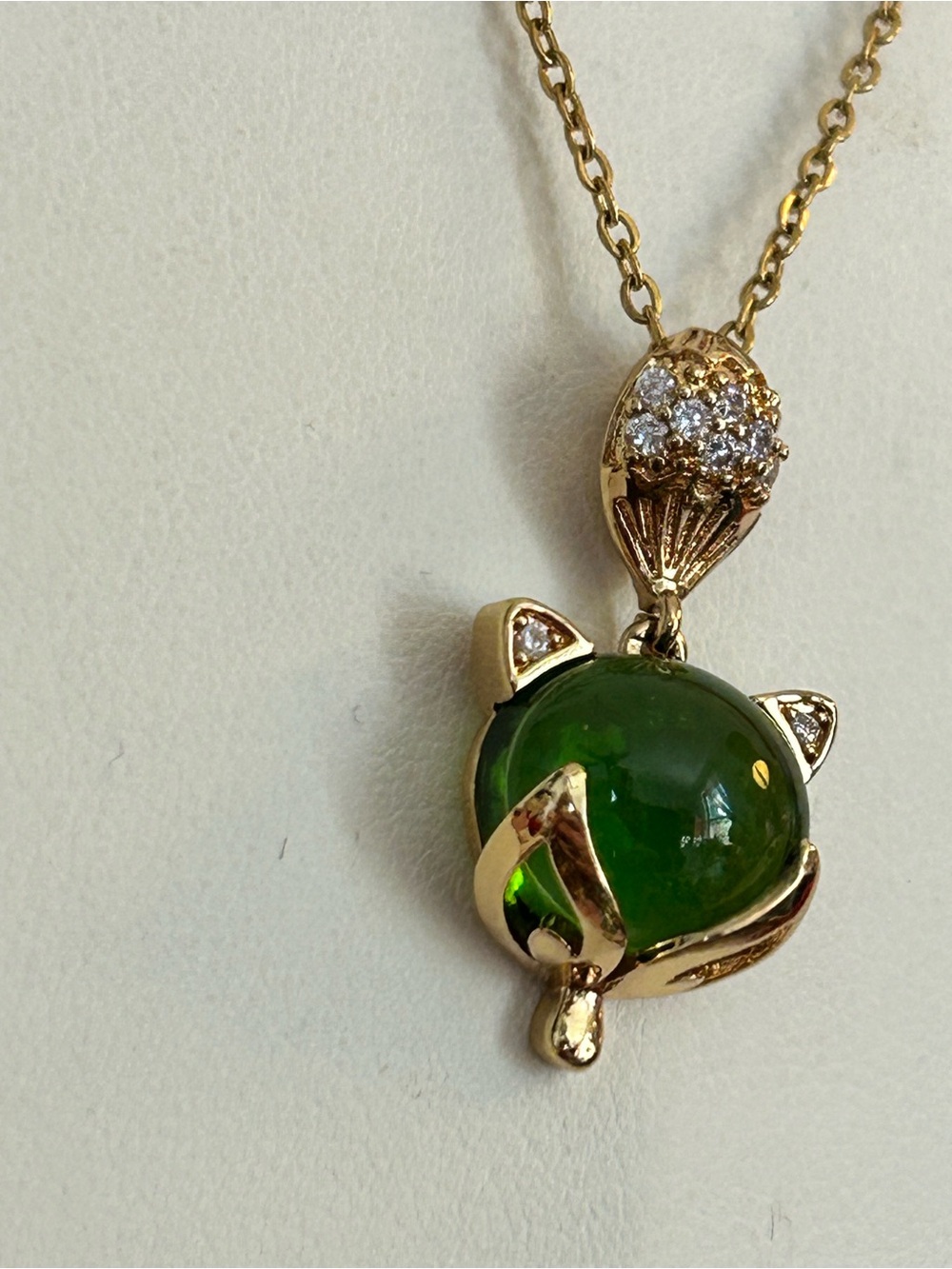 Green Fox Jade Pendant Necklace Gold Tone crystal accents 15-17” stainless steel - Picture 3 of 6